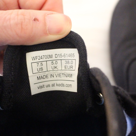 Keds, black canvas lace up sneakers - Picture 8 of 8